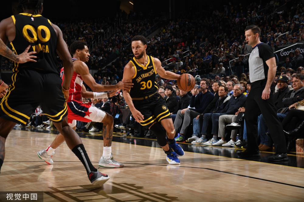 的赛事中 的赛事中